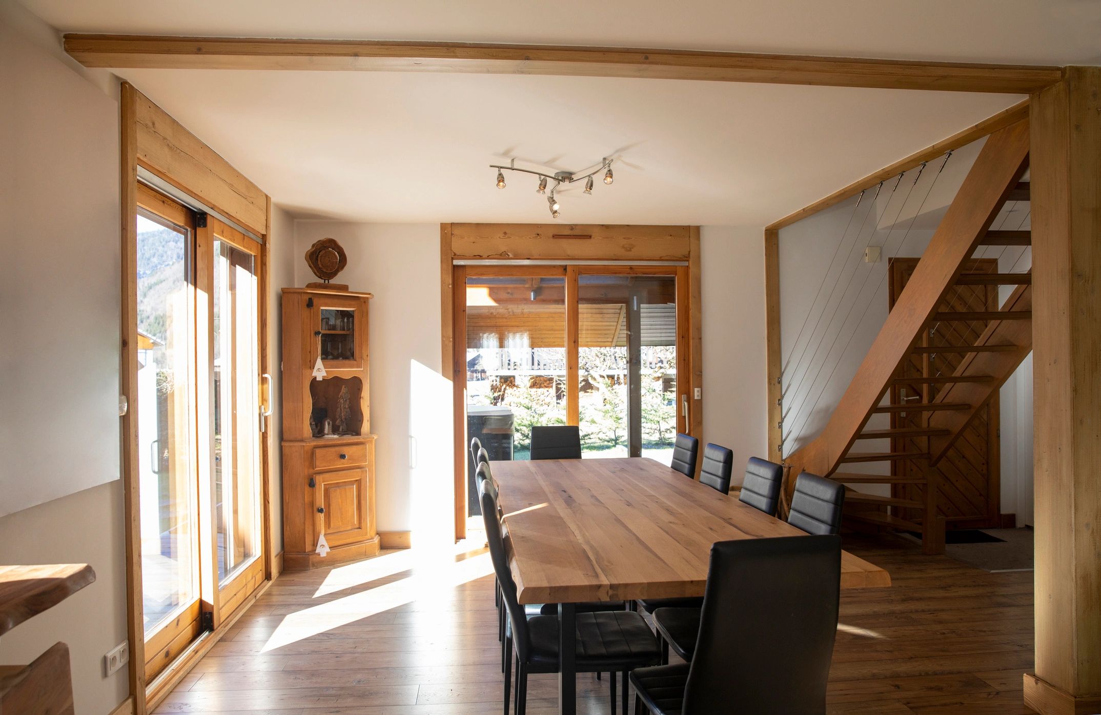 Guest-ready dining area in a rental property