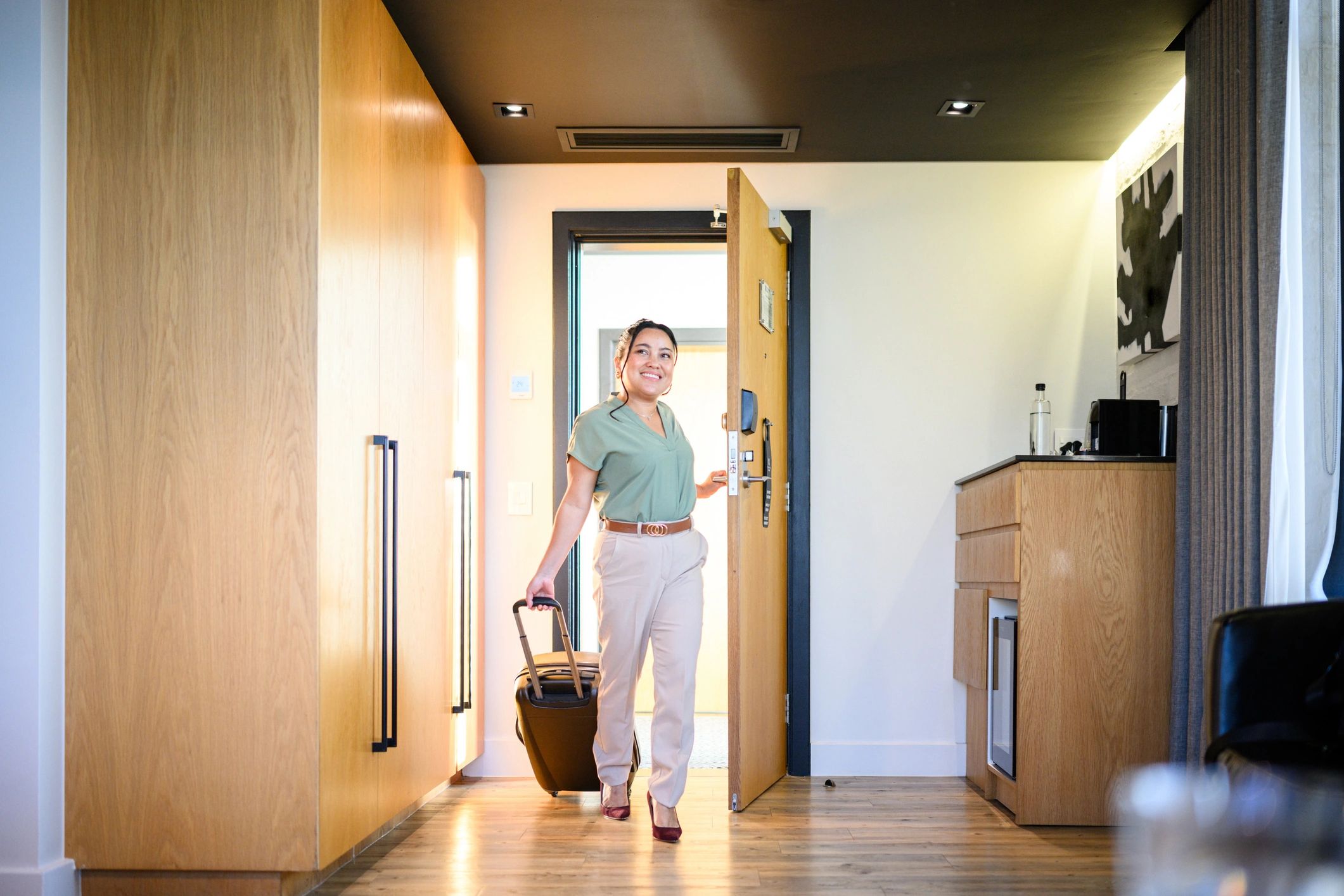 Well-prepared short-term rental interior for arriving guests